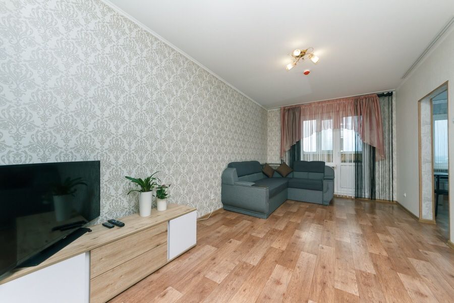 Посуточно.2комнатная.С видом на Днепр.Патриотика.Позняки-Осокорки.-3-555.biz.ua