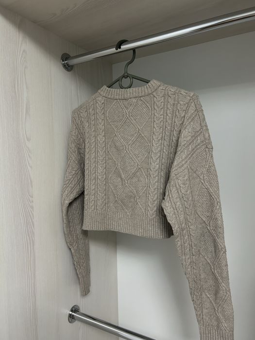 Тепла укорочена кофтинка