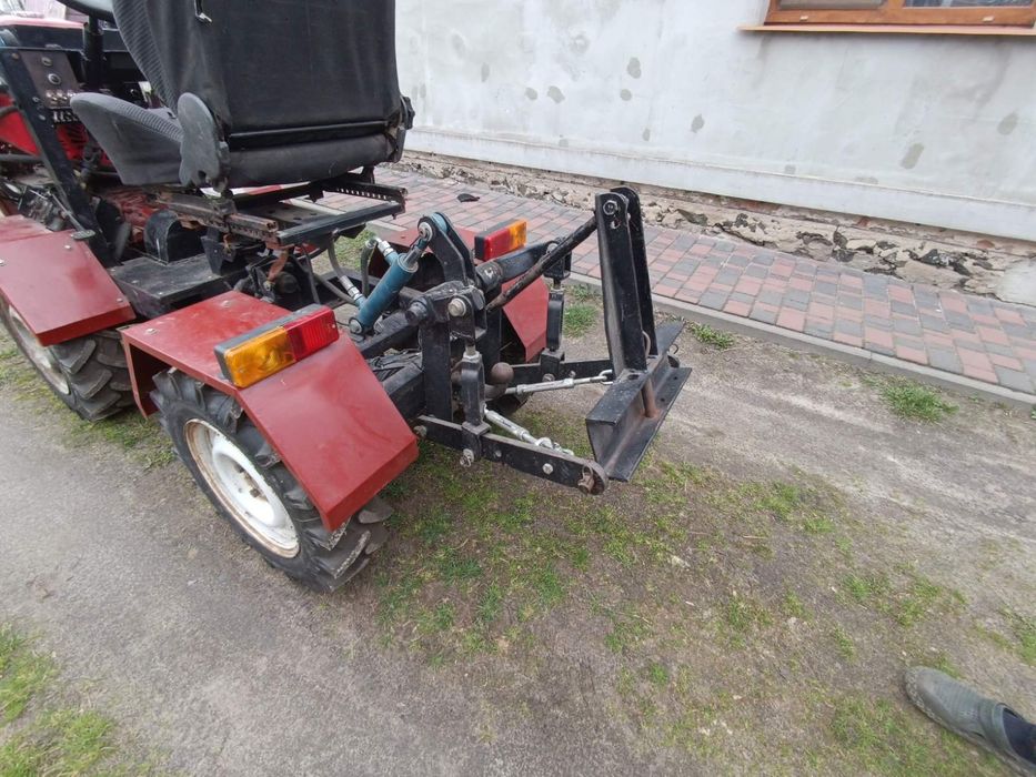 Продам тракторця.