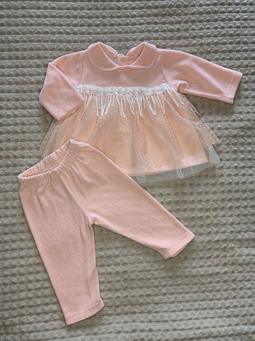 Костюмчики для дівчинки. Одяг для дівчинки