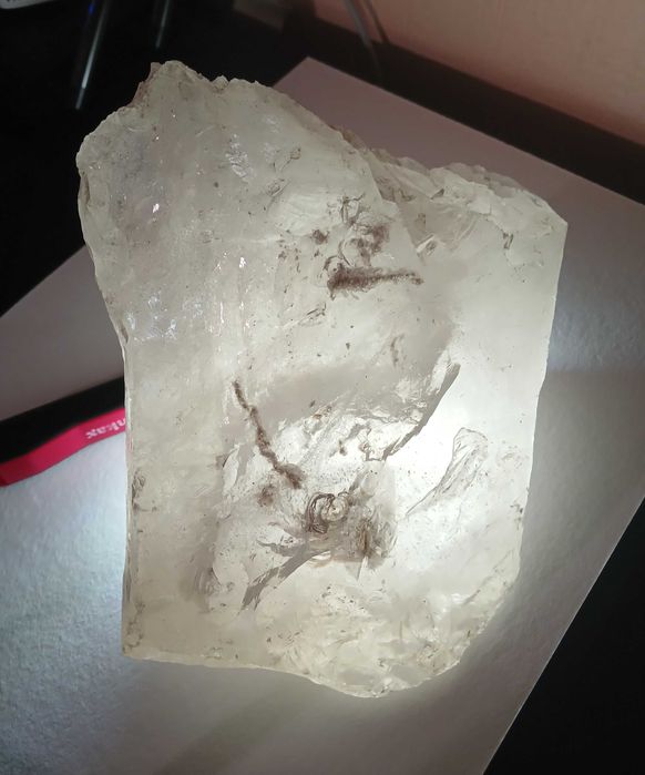 Кварц димчастий світлий