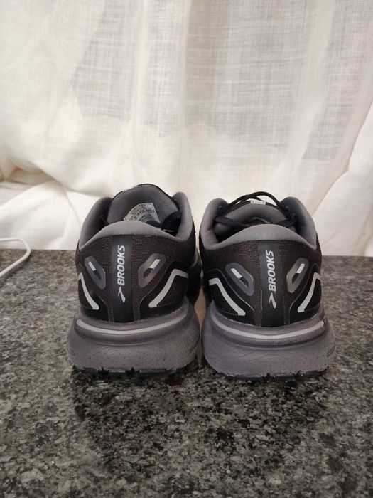 Кросівки Brooks Ghost 15 GTX