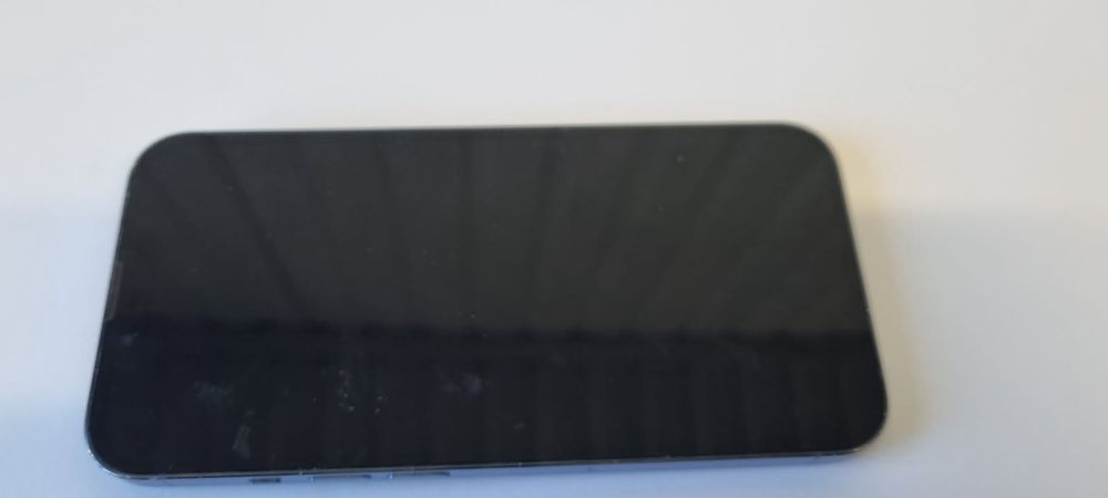 Sprzedam iphone 13 pro