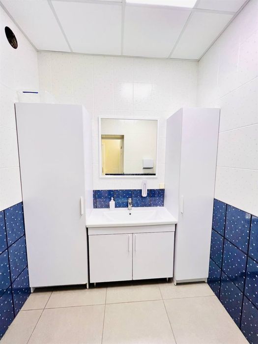 Продаж унікального фасадного приміщення  в ЦЕНТРІ, вул.Б.Хмельницького