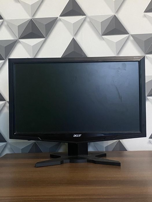 Monitor Acer G185H