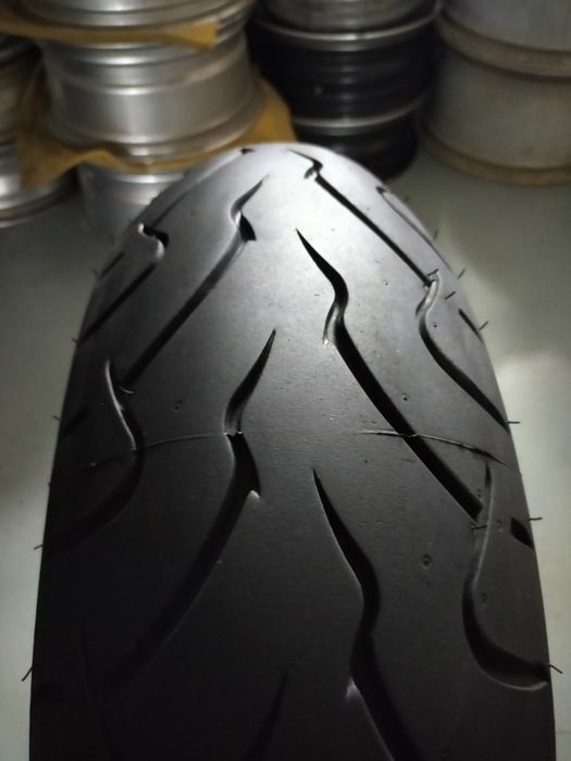 Pneu 120/70 R19 e 180/55 R18 Harley Davidson V Rod