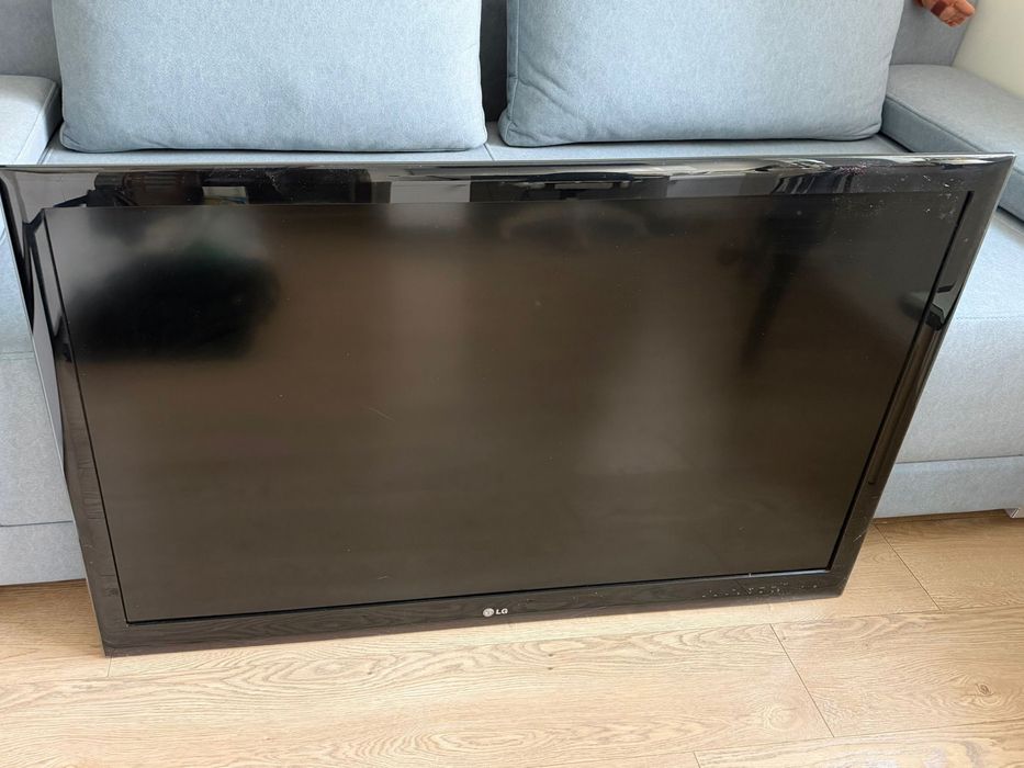 Telewizor LG 47LE5300