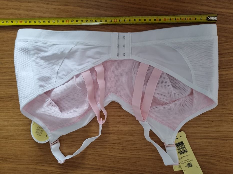 Biustonosz sportowy Triumph Triaction 95F