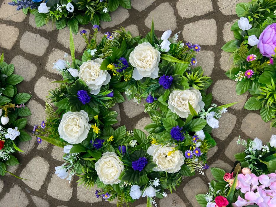 Вінки (венки) вінок,ритуальні,поминальні