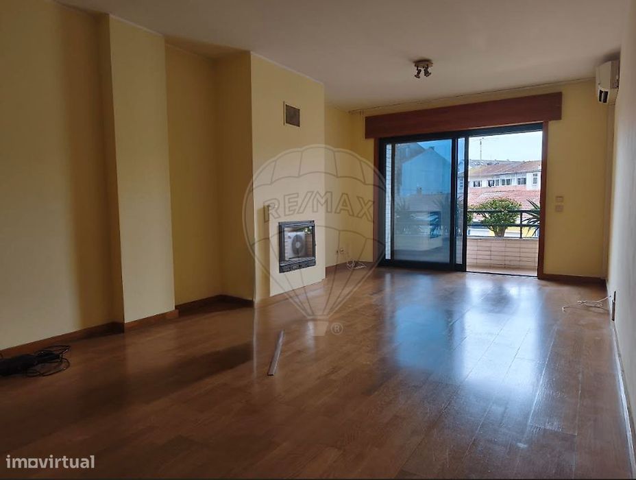 Apartamento T3 para arrendamento