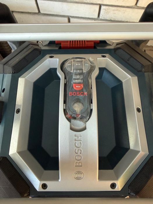 Продам радіоBosch GML 50 14.4В-18B power box