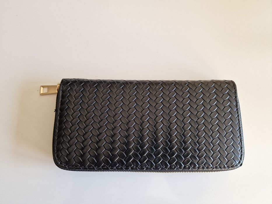 Carteira para senhoras com separadores. Nova com etiqueta