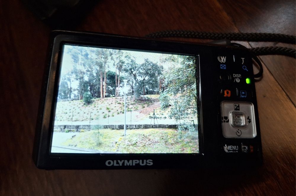 Câmara Olympus FE-5020 – 12MP | 5x Zoom | KIT Completo