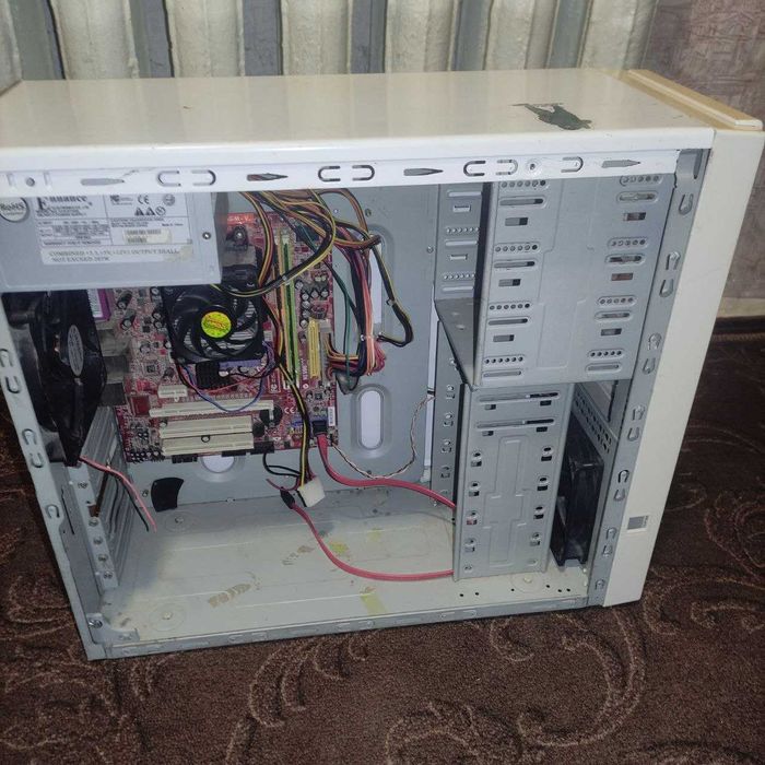 старий пк 2000 года