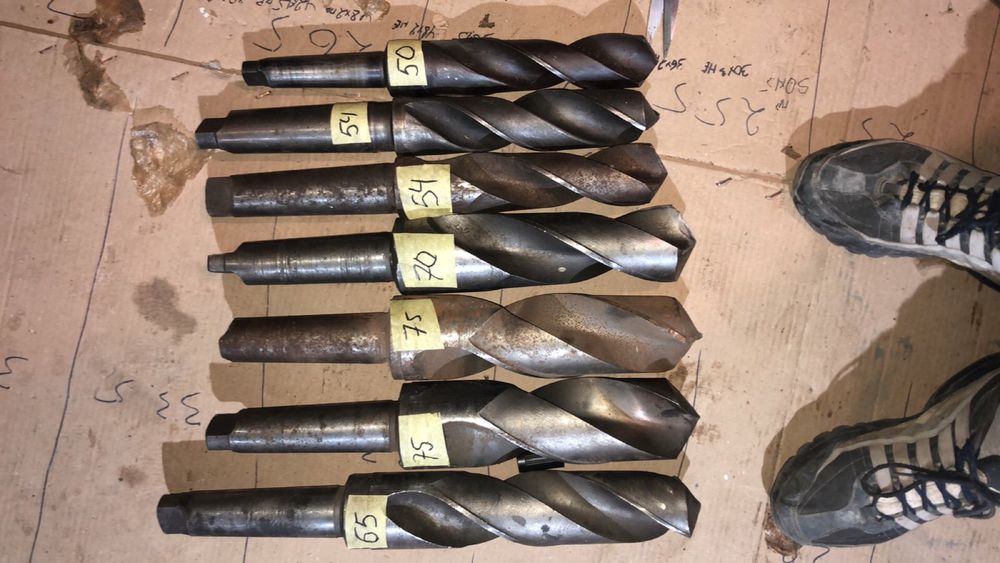 Сверла резци токарні