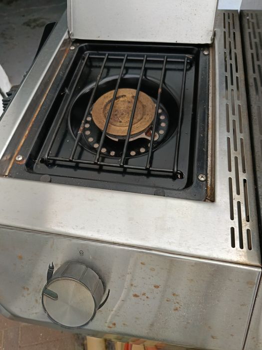 Grill ogrodowy CharBroil