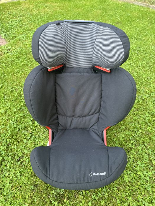 Автокрісло Maxi Cosi (15-36 кг)