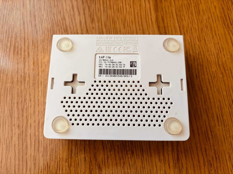 Router MikroTik hAP lite