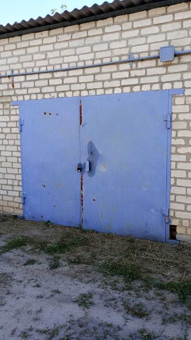 Продам великий гараж р- н ІОМЗ