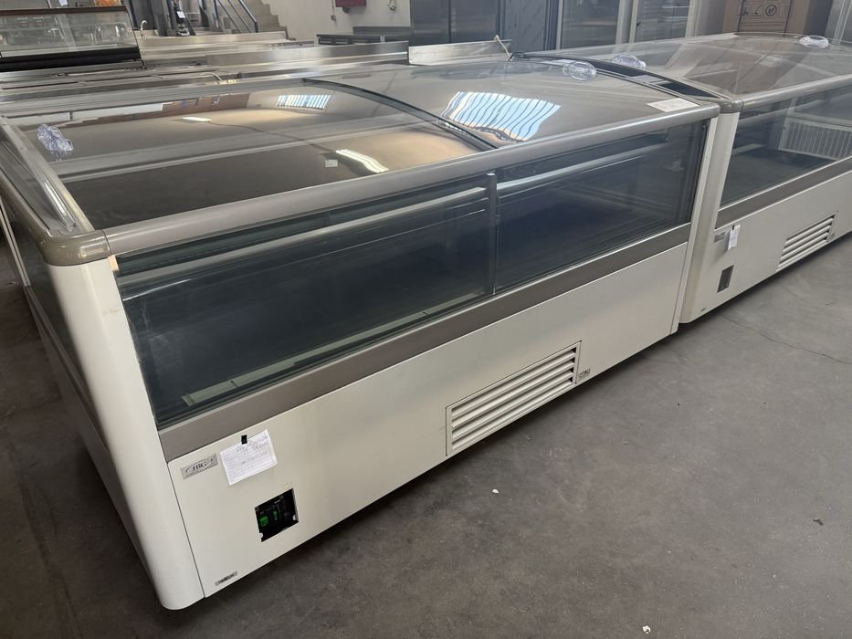 Arca congelação Vitrine  expositora  ,ilha ,muito nova