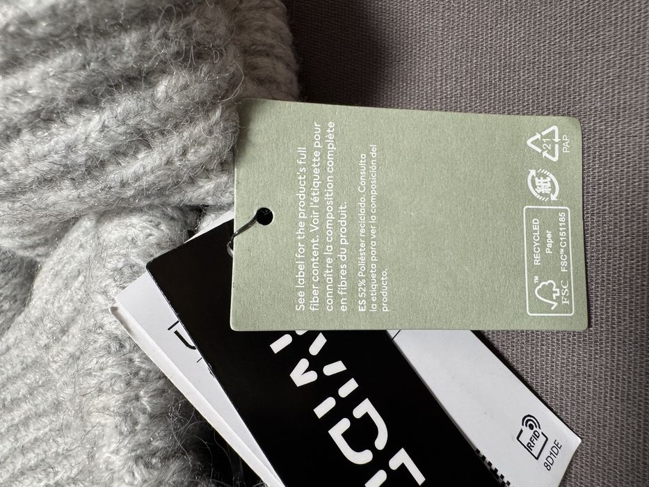 Стильні жіночі рукавички H&M.