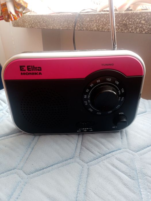 Sprzedam tanio radio sprawne