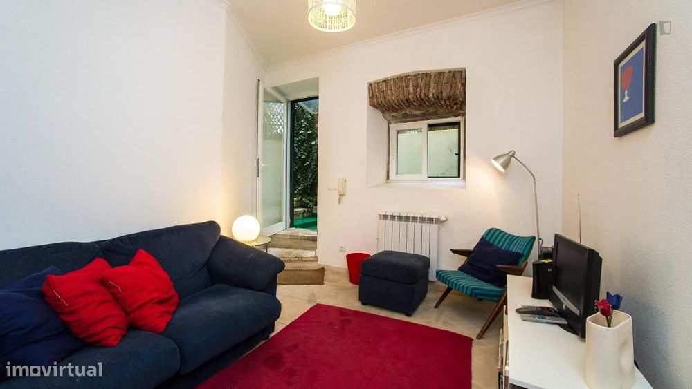Apartamento com 2 quartos - localizado em Graça Lisbon