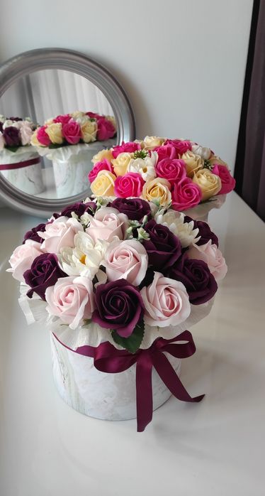 Букети з мильних троянд від 250гр.