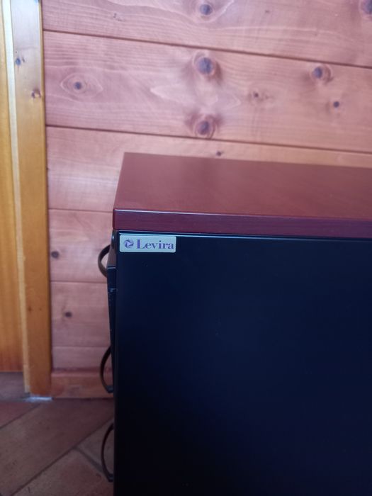 Modulo de escritório com gavetas LEVIRA