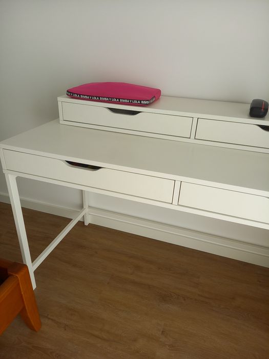 Secretaria ikea como nova