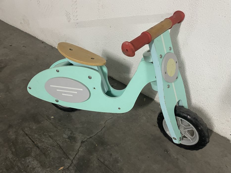 Bicicleta de equipibrio para criança