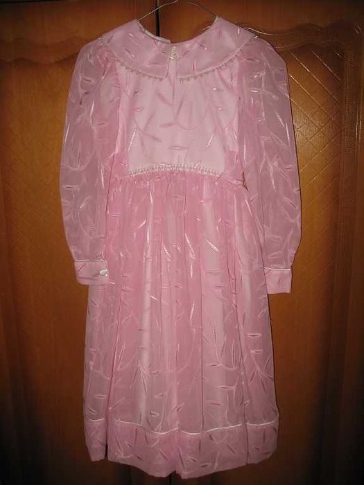 нарядные платья атласная юбка  ажурная кофта и футболки