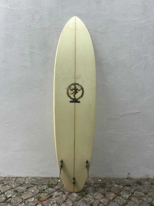 Prancha de surf 6.9 c/leash