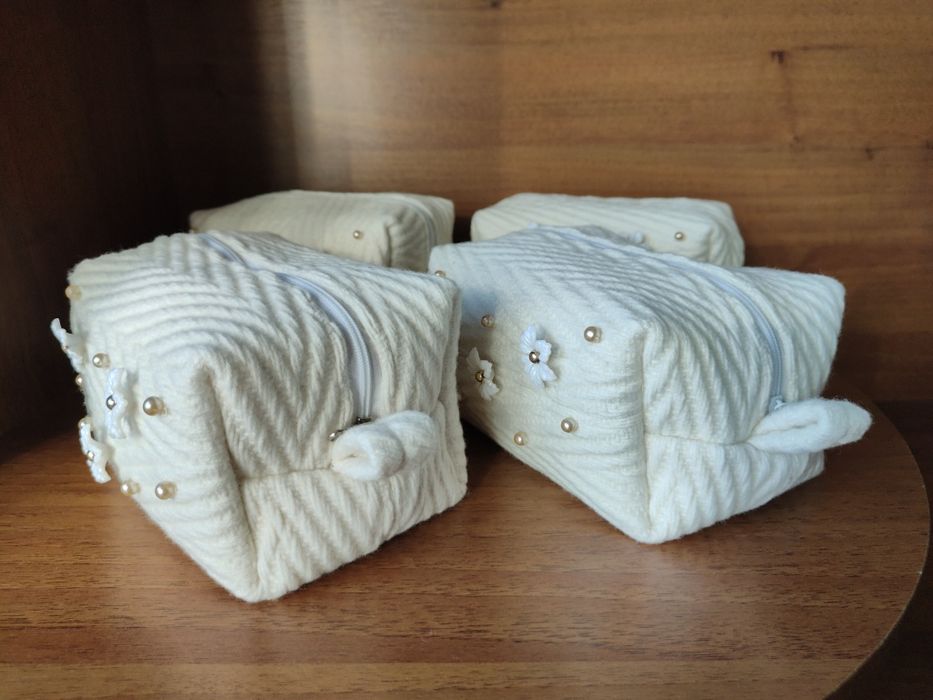 Косметичка ручної роботи