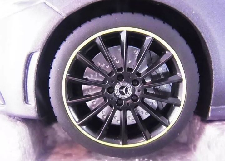 Mercedes-Benz A-klasse w177 escala 1:18 (novo)