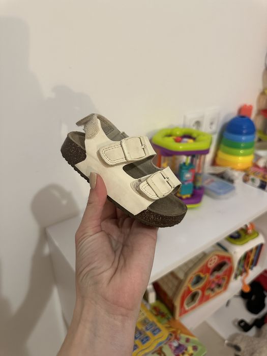 Босоніжки дитячі Next