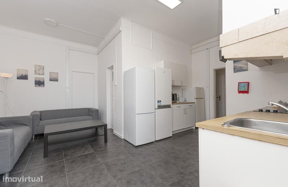 Quarto - localizado em Alameda Lisbon