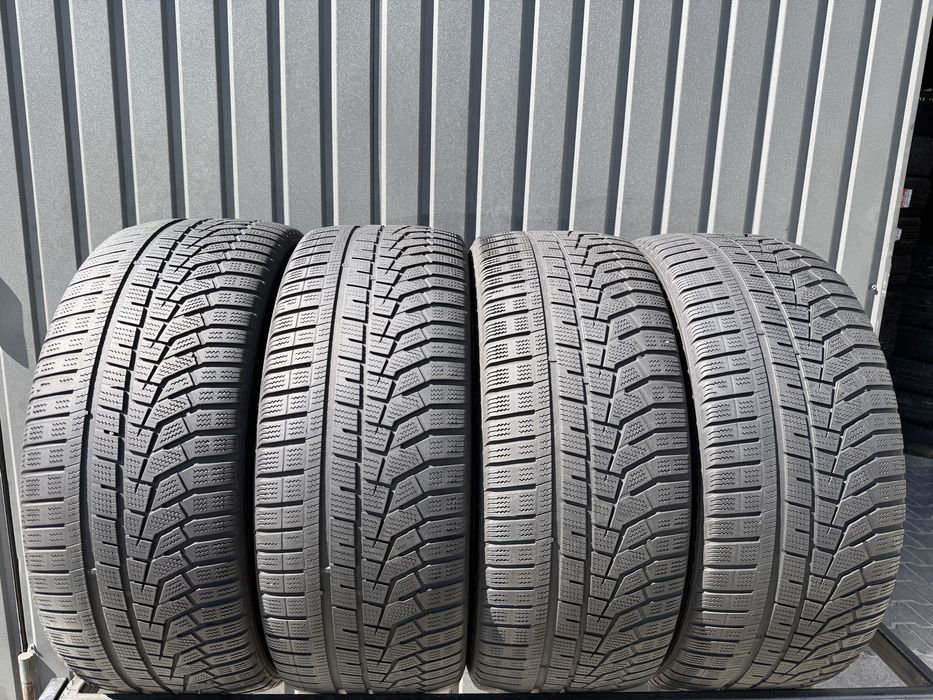 Шини Резина Зима 245/45 R19 102V Hankook Winter Icept Evo2 Run Flat