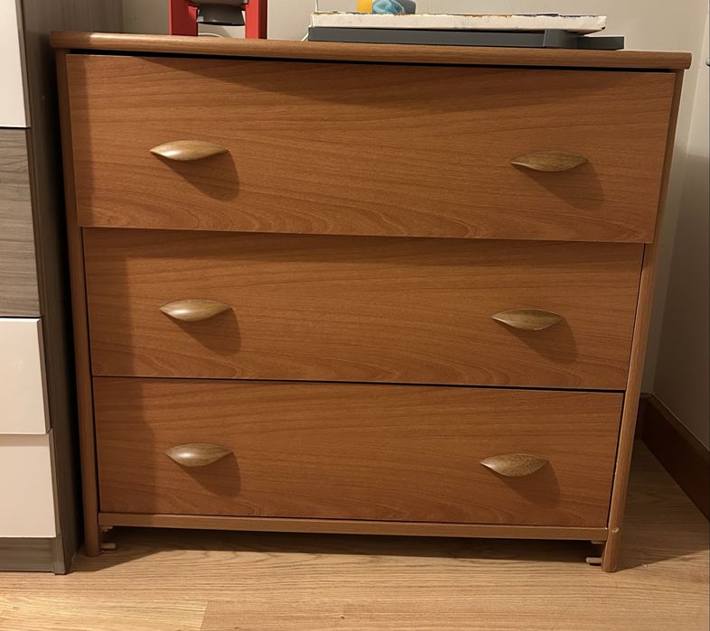 Comoda para quarto