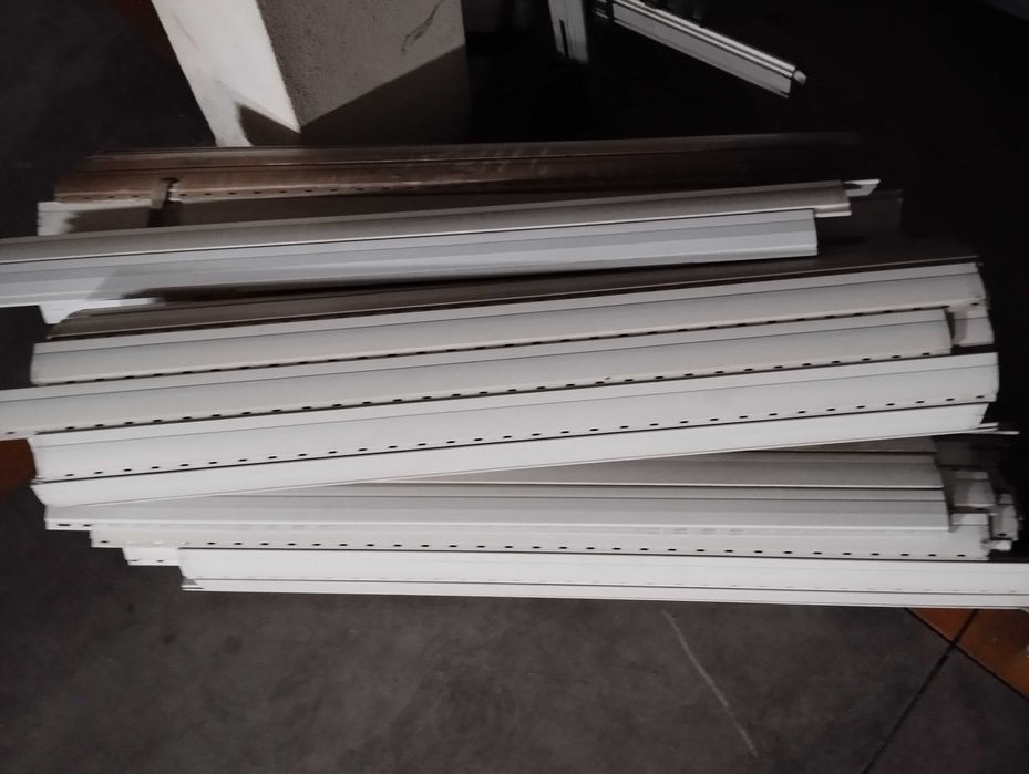 Réguas de estores PVC