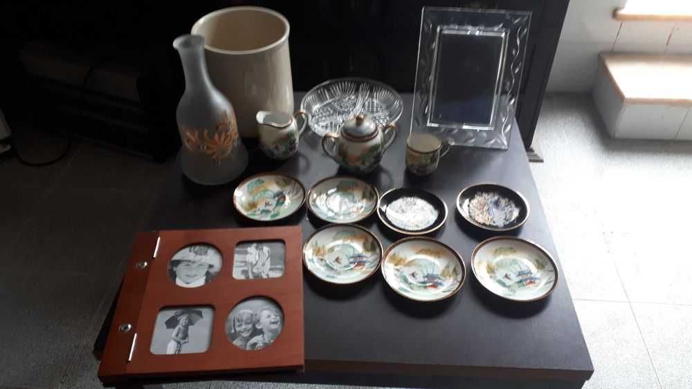 Album foto,moldura,prato aperitivos e pratos decorativos-tudo 10 euros