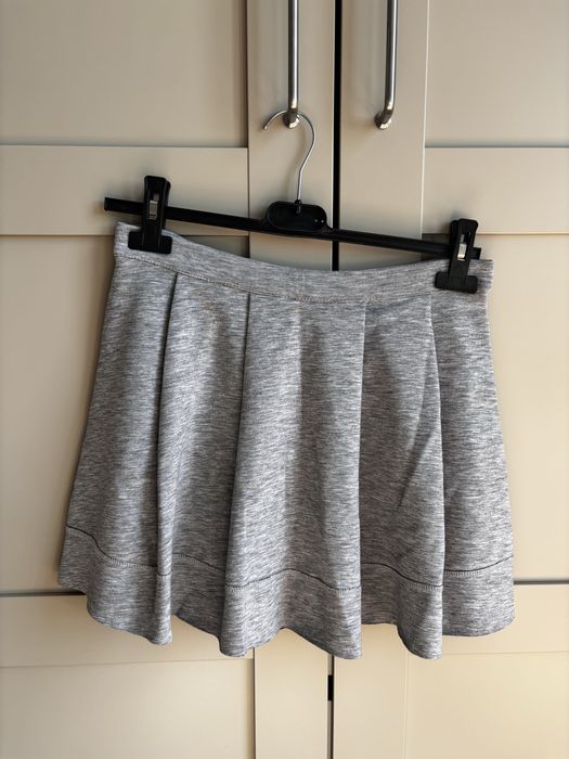 Reserved szara spódniczka rozkloszowana r. 146 • jak nowa