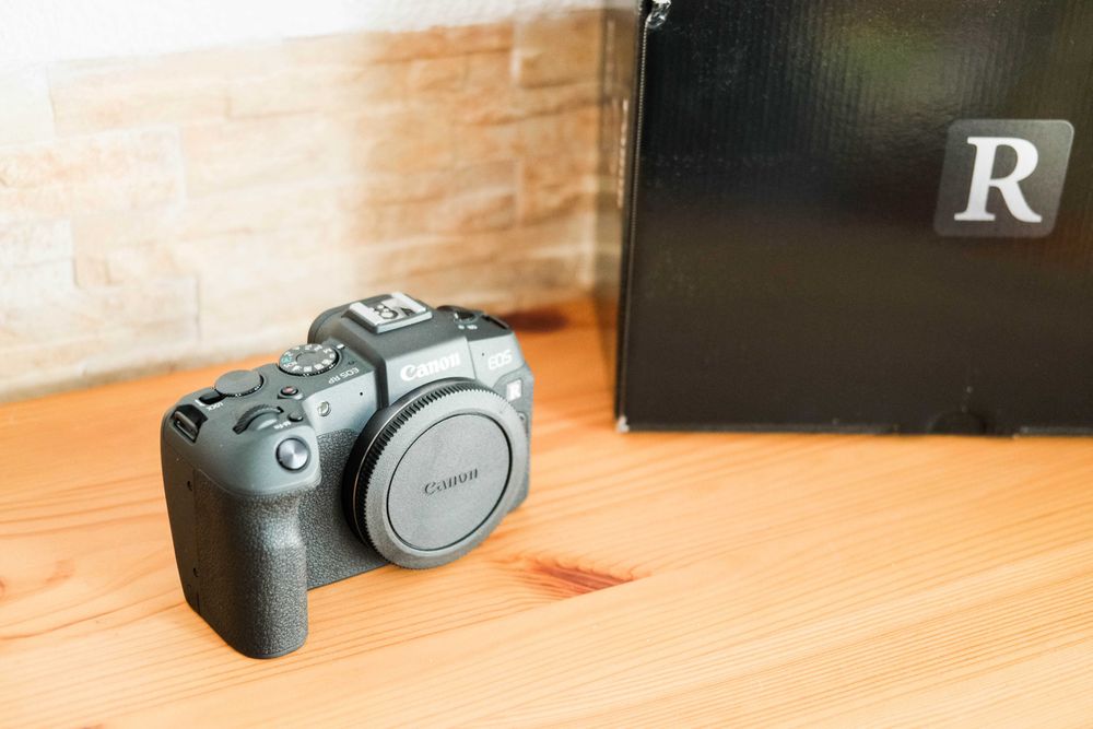 Canon RP Full Frame Mirrorless Nova c/Garantia Costa Da Caparica • OLX.pt