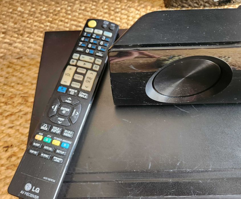 Sistema de Som Surround LG SR906SB 5.1Ch