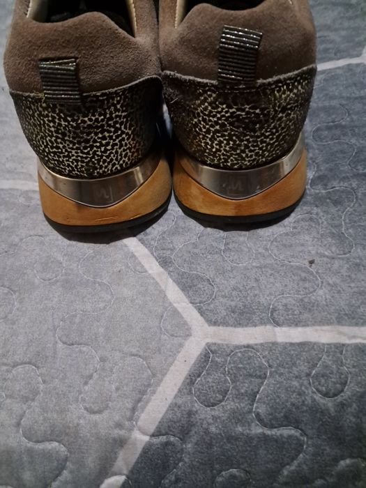 Sapatilhas  muito bom estado