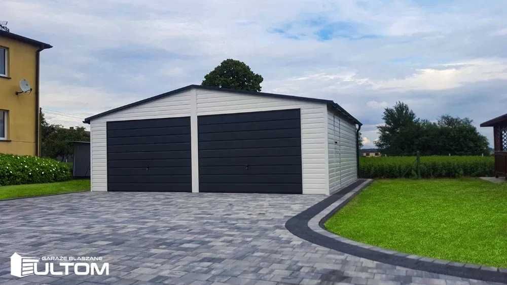 Garaż dwustanowiskowy akrylowy dwie bramy dwuspadowy