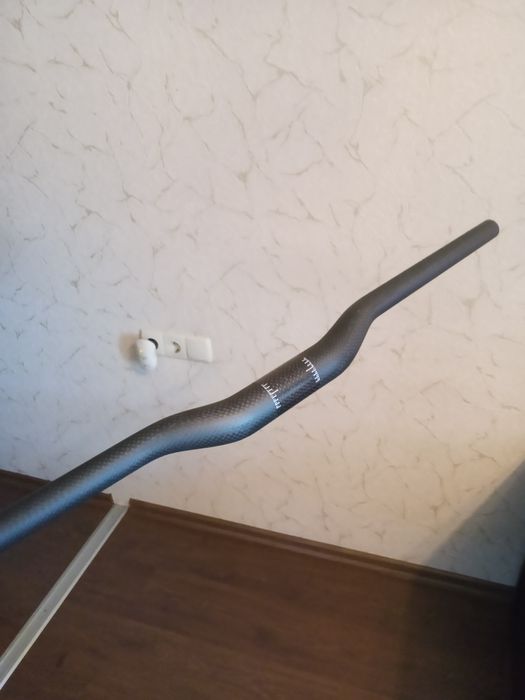 Новий легкий 136 грам карбоновий руль 580,660,700,720,740,760мм