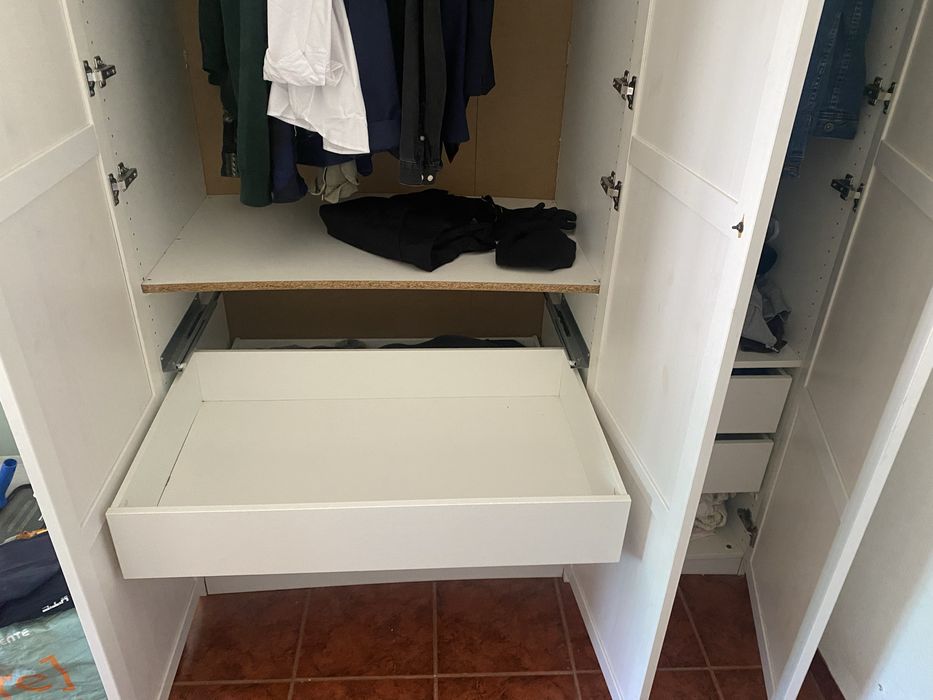 Armario IKEA grande