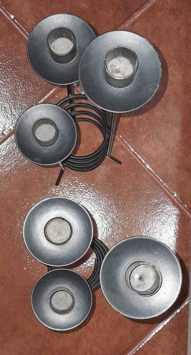 conjunto de castiçais pretos