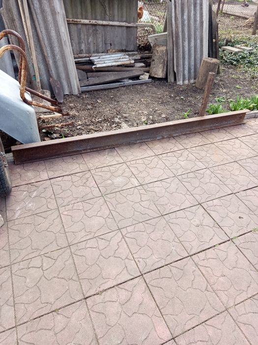 Трубы разные метал,швеллер.